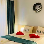 Rosa Aparthotel